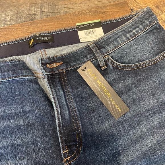 NWT! Lee Flex Motion Regular Fit Jean Capris size 18 - Picture 2 of 7